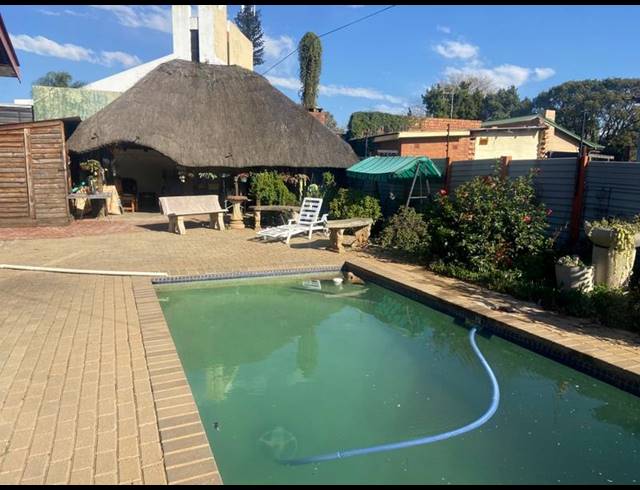 4 BEDROOM HOUSE FOR SALE IN WESPARK